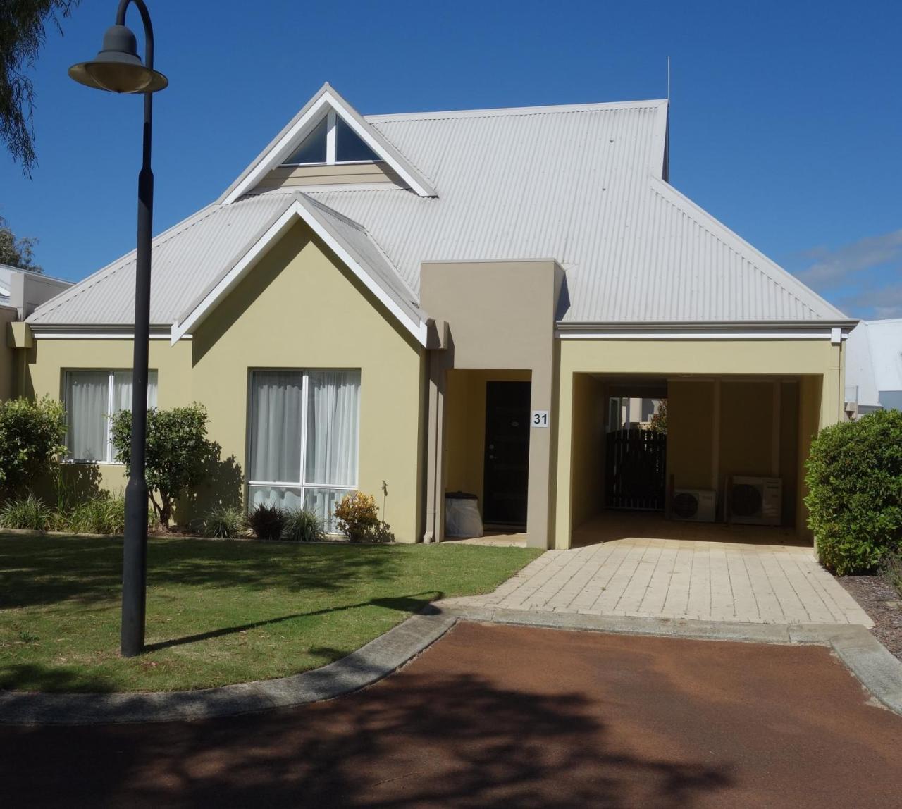 Cape View Beach Resort WEST COAST Экстерьер фото